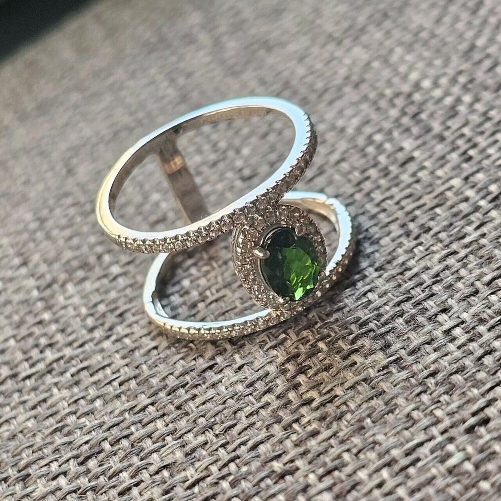 925 Sterling SD Green Gem Ring Sz 7 Double Band Halo Unique Bold